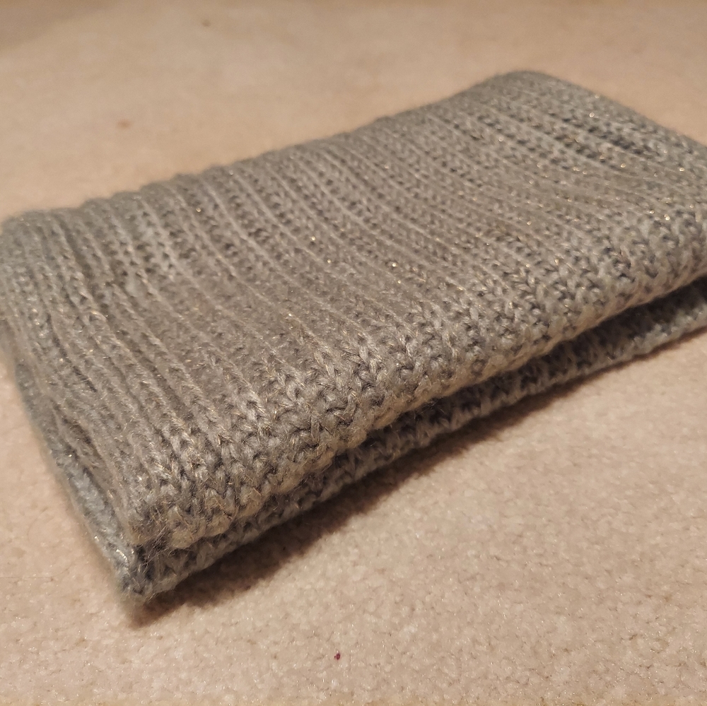 Green infinity scarf